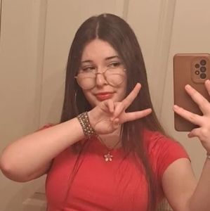 Meet your Posher, Laila